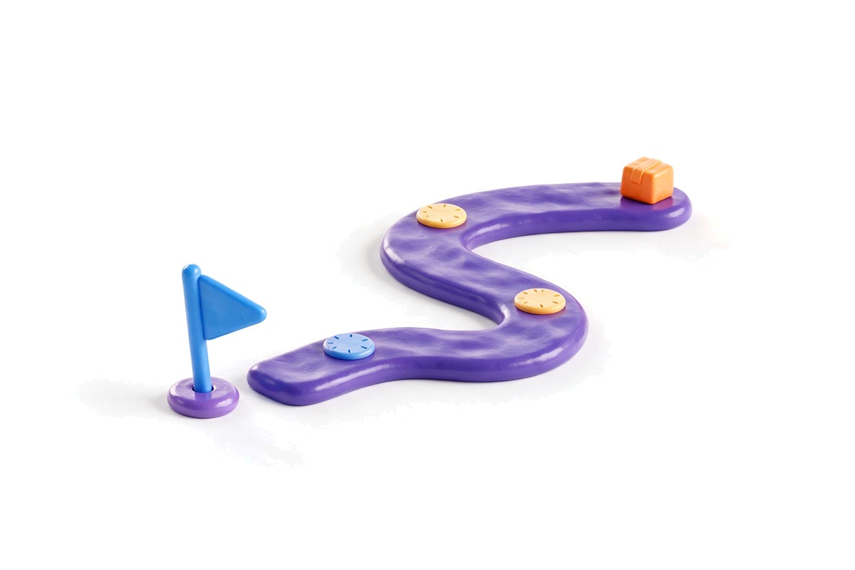 Winding path with tick checkpoints, a start flag and a parcel at the end